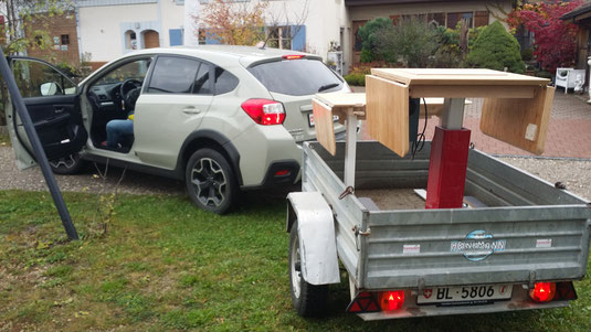 LINAK- und IKEA iTABLE44pmd vor dem Abtransport ins Schulhaus