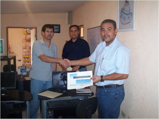 ENTREGA DE RECONOCIMIENTOS CURSO MINITAB 16 PARA LA EMPRESA LEVOLOR