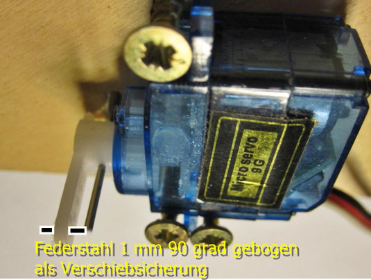 Federstahl 1 mm gesichert