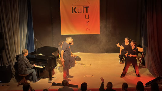 Die Impronauten aus Basel - Bericht in der Badischen Zeitung