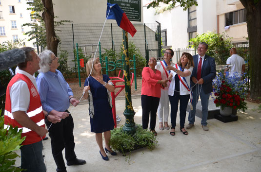 De gauche à droite sur la photo, Johann Fortier, Jean-Pierre Castelain, Christiane Delpech, Christiane Taubira, Carine Petit, Catherine Vieu Charier et Jean-Paul Lecoq