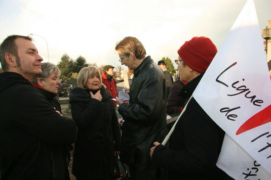 Autour de Christiane Delpech, Marie-Hélène Boileau, présidente de la section havraise de la Ligue des Droits de l'Homme, Stéphane Hauguel, metteur en scène ("Bd Jules Durand" en 2007) et Marc Hédrich, magistrat.