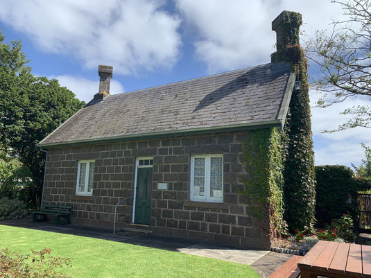 Portland Botanic Gardens - stone cottage