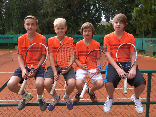 V.l.n.r.: Nr. 1 Falk Weber, Nr. 2 Lasse Pörtner, Nr. 3 Constantin Barth, Nr. 4 Max Straus