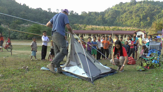 Camping dans un village