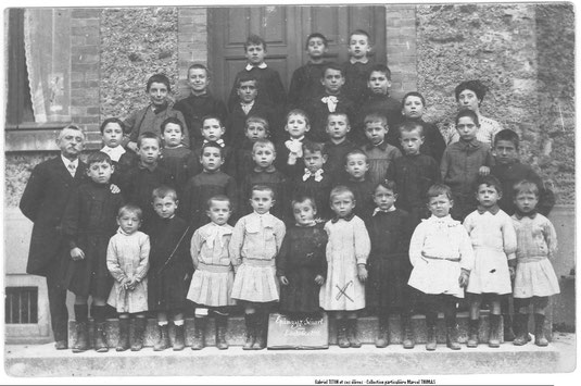 G.Teton et ses élèves en 1912