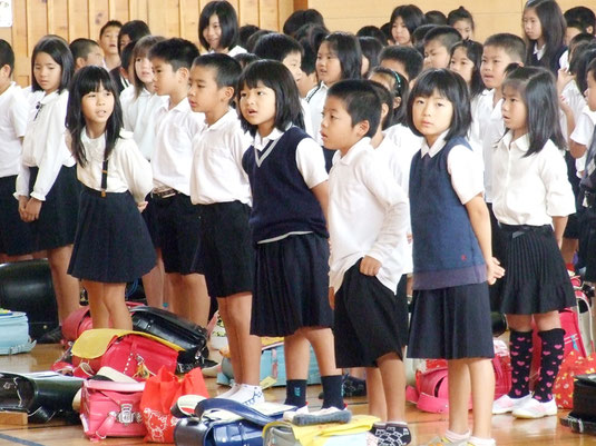 新学期がスタート=9日午前、新川小学校