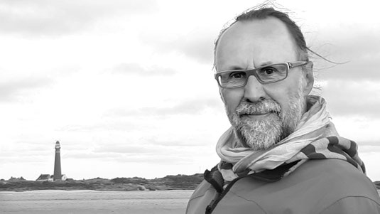 Jörg Klampäckel am Meer und am Strand, Nordsee, schwarz/weiß,