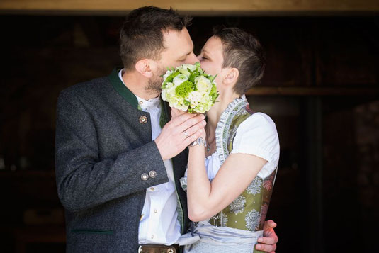 Hochzeit Hasenöhr, Freie Trauung, Strauß und Fliege