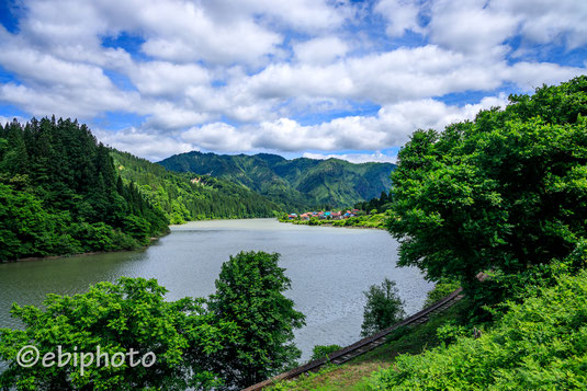 只見川