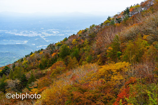 あだたら山ロープウェイからの紅葉