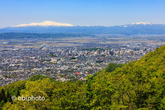 月山と葉山