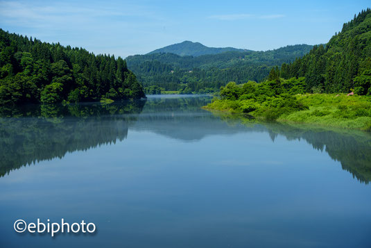 只見川