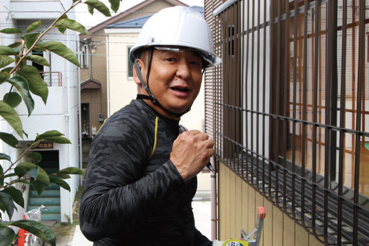 大宮の雨漏り修理専門店「屋根のオカダ」店主