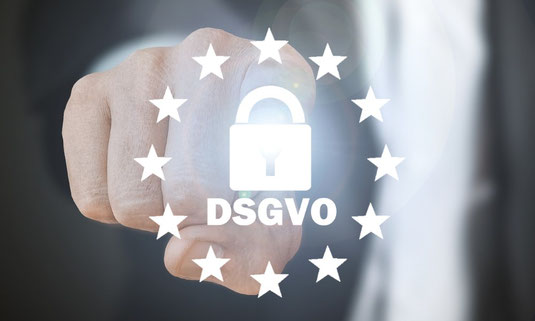 Aktueller Datenschutz in Deutschland / Datenschutzgrundverordnung & Datenschutzrecht in Unternehmen / Die Landesbeauftragte für Datenschutz und Informationsfreiheit / Europa: Die EU garantiert Grundrechte, nicht nur Gurkenkrümmung