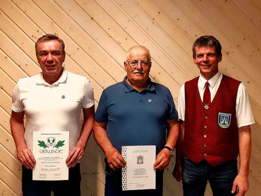 V.l.n.r. Hubert Schill, Georg Moser und Oberschützenmeister Thomas Herr