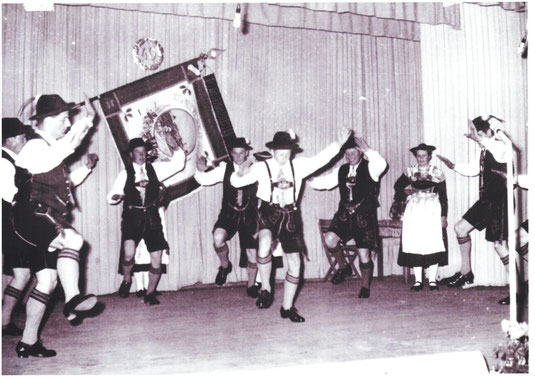 D' Schloßbergler bei ihrem 40-jährigen Jubiläum, Foto: Archiv GTV d'Schloßbergler e.V.