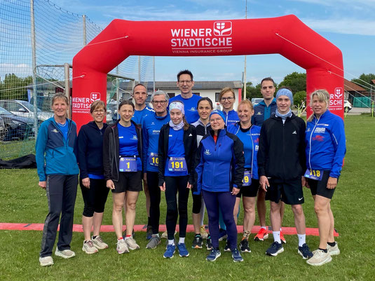 Auf dem Foto von links:  Grameld Christine, Schwinner Doris, Weber Judith, Weihs Gerald, Leszcsuk Wolfgang, Weinzierl-Heigl Anna, Weber Bernhard, Fürst Magdalena, Benedikt Tanja, Arocker Andrea, Stockinger Silvia, Graf Alexander, Weinzierl-Heigl Alexander