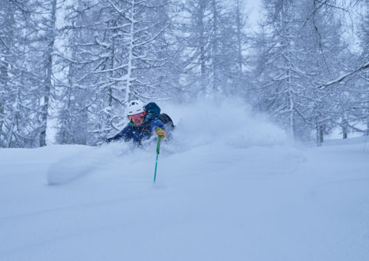 Freeride in Obertauern, am Grosseck Speiereck Großeck, freeride mit Bergführer, freeride guiding, guided freeride tour with mountainguide, local guide obertauern, Freeride Guiding mit Bergführer, geführte Freeride Tour mit Bergführer, offpiste, offslope, 