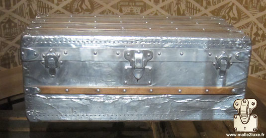 Malle cabine explorateur en aluminium Louis Vuitton 1892