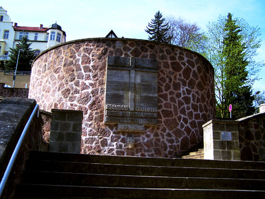 1899 wird das Denkmal des Wingolfsbundes vollendet