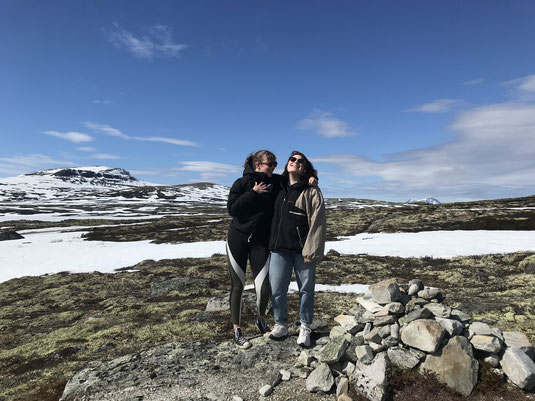 Antonia und ich im Dovregebirge, einer unserer Zwischenstops auf dem Weg nach Kristianssund