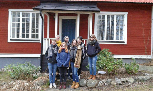 Fernab vom weihnachtlichen Stress: Ruth Henkenius, Lena Puscher, Felicita Bethge, Judith Bösenecker, Britta Förstermann, Katharina Hornhues, Judith Höchstötter