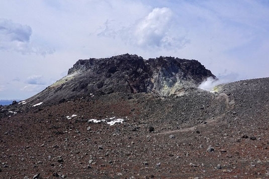 Wandern auf Hokkaido, Japan, Mount Tarumae, Kraterrand Wanderung