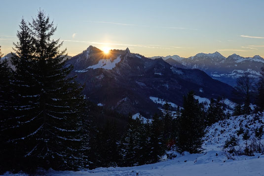 Christmas in the mountains, snow, sunset, cabin in the mountains, German Alps, self-sufficient cabin, Alm