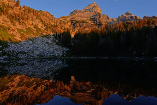 Grand Tetons sunrise, trekking, hiking trails Grand Teton National Park, Alpenglow