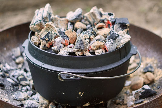 Dutch Oven (c) Markus Distelrath, Pixabay