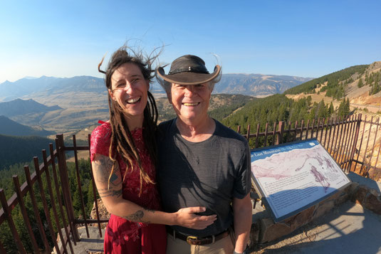 Age gap wedding, relationship, Sarah and Rand, mountains, USA Green Card, wedding USA Germany, immigration