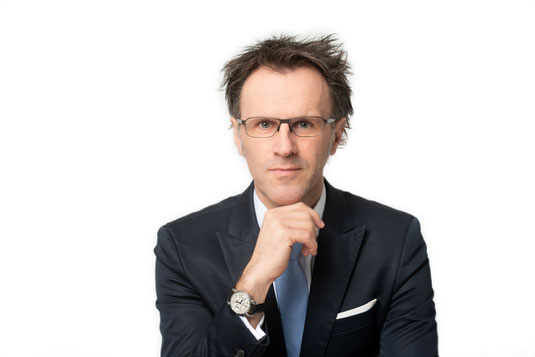 Frontalbild Dr. Wolfang Kuzmits