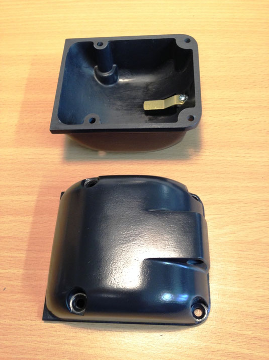 C6 - TECNICO magneto cover    CHF 36.00