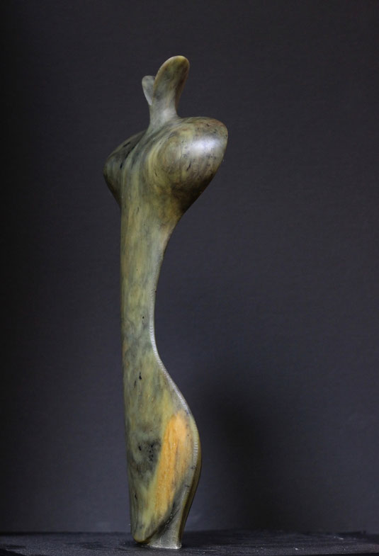 Heidrun Feistner: Mein Loplop / für Max Ernst / Stein / Foto Anna Laura Feistner