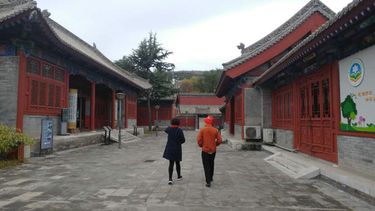 What you see in this picture is Pat getting shown around the Fuxi temple, but what you don't see is a crew behind this shot following him around as he's given the tour.