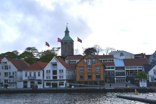 wir starten unseren Rundgang im Hafenviertel von Stavanger