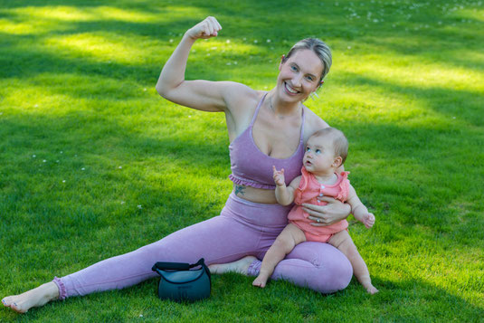 Postnatal | YOGA in der Rückbildung Cornelia Sitte | YOGA erleben