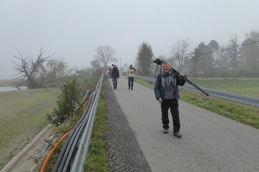 ASO-Exkursion im Morgennebel (Foto: Ulrike Kay-Blum)