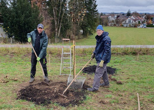 Flächeneigentümer Thomas Sterr und Vorstandsvorsitzender Stefan Schilling