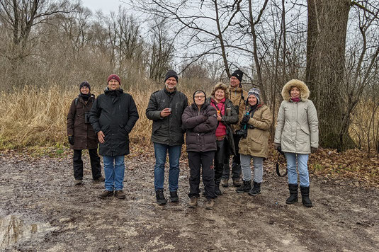 Die Exkursionsteilnehmer beim Versuch, nicht zu frieren (Foto: Oliver Focks)