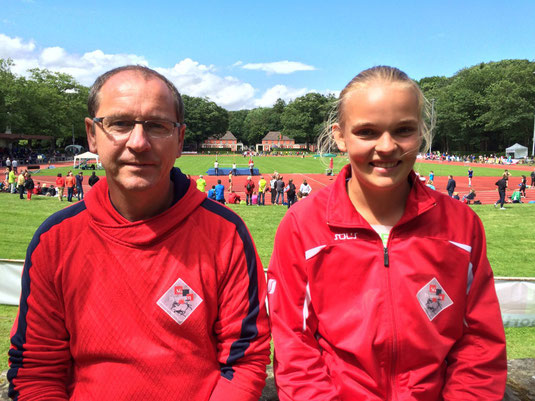 Trainer Siegfried Fieder und Annika Schepers