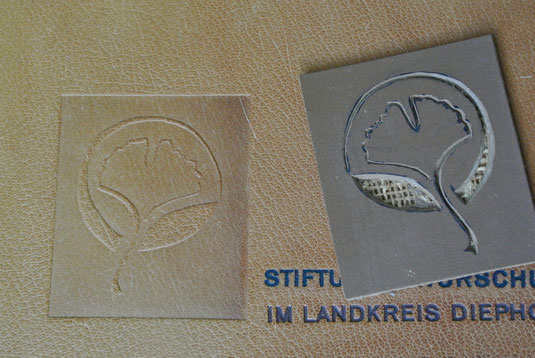 Linolstempel, Logo, Prägedruck