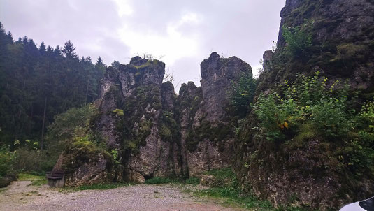 Obertrubach, Felsen, Urlaub, Ferien, Ausflug, Familientreffen, Wanderung, Klettern, Radtour, Wallfahrt, Franken, Fränkische Schweiz, Oberfranken, Bayern, Feiertage