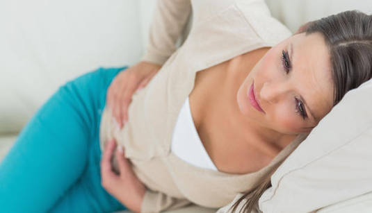 Histaminintoleranz ist noch recht unbekannt – und viele, die darunter leiden, wissen es nicht. Menschen mit Histaminintoleranz leiden – z. B. nach dem Genuss von Rotwein – an Hautausschlag, Kopfschmerzen, Durchfall, Fliessschnupfen, Herzklopfen, Brechreiz
