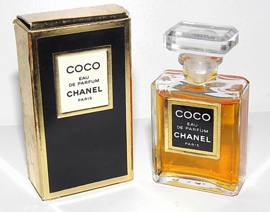 CHANEL - COCO EAU DE PARFUM : FLACON PLAT AVEC ETIQUETTE ET BOUCHON BARRETTE EN PLASTIQUE TRANSPARENT