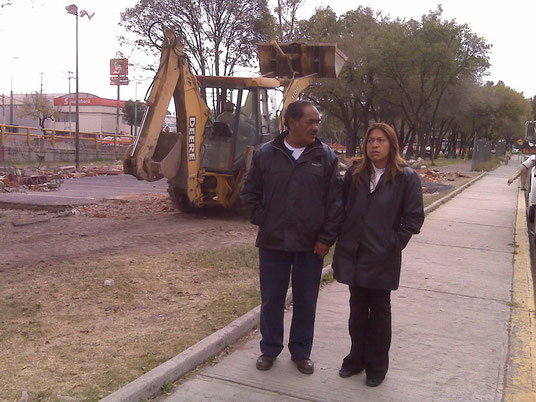 DEMOLICION DE CANCHA ANTIGUA