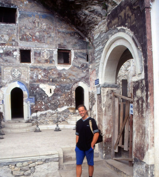 IM INNENHOF DES KLOSTERS