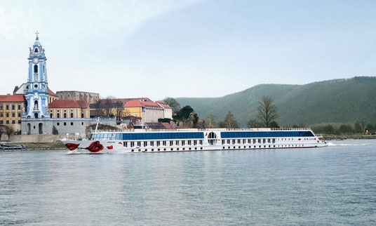 Flusskreuzfahrtschiff A-ROSA RIVA auf der Donau 2025