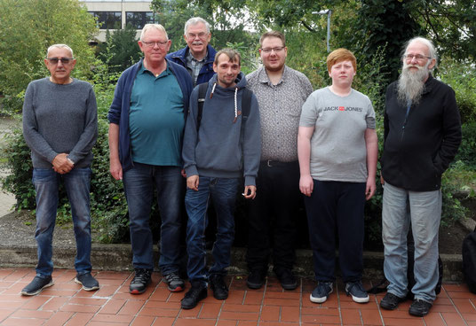 Das Schach-Septett SG Drewer (v. l.): Joachim Langer, Uwe Nebel, Axel Obdenbusch, Ricardo Vormann, Pascal Broich, Lucas Brenne und Werner Seifert (Foto: privat)